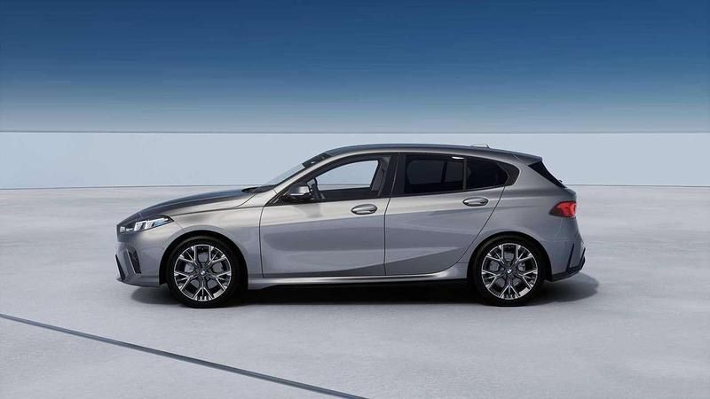 Nuova BMW 120 M Sport 163 CV (119 kW) 2026 Skyscraper grey Utilitaria