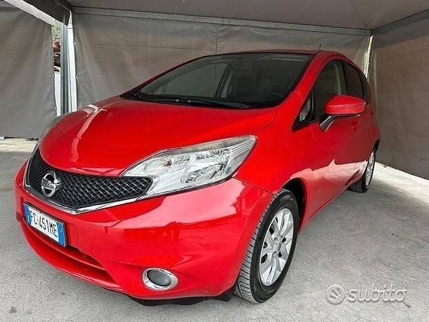 Rosso Usata 2016 Nissan Note Tekna Monovolume | 5499 € (Buon prezzo) - Immagine 1/4