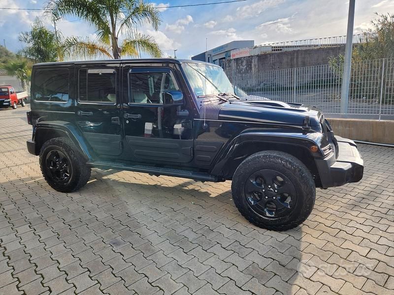 Nero Usata 2015 Jeep Wrangler SUV | 29.990 € (Buon prezzo) - Immagine 1/4