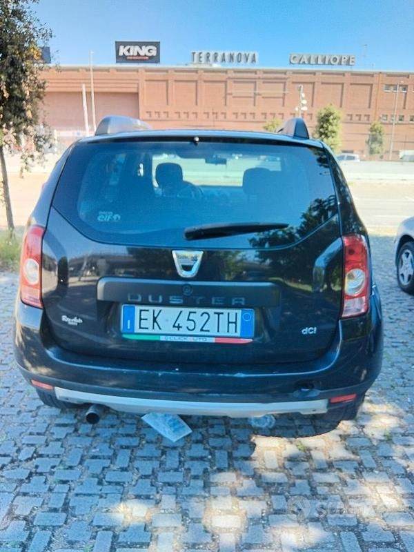 Usata Dacia Duster Lauréate 90 CV (66 kW) 2011 Nero SUV