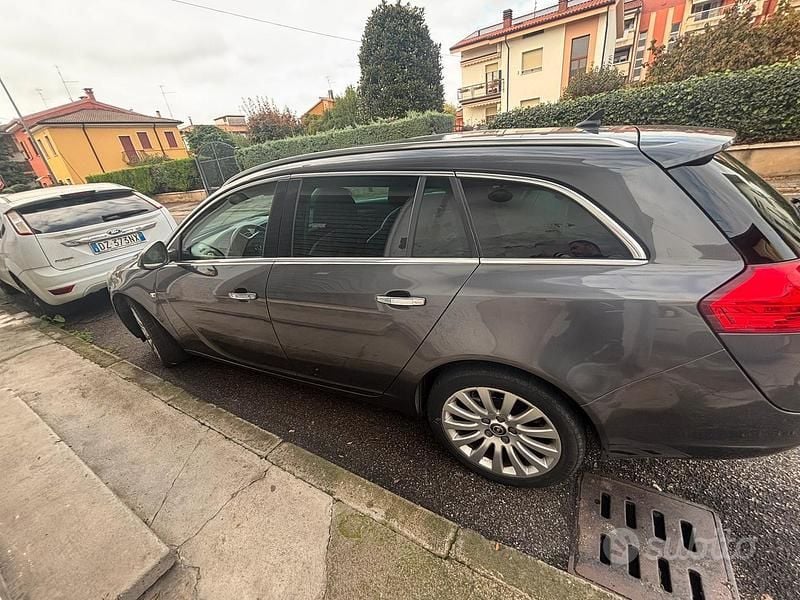 Gebraucht Opel Insignia 160 PS (117 kW) 2012 Limousine