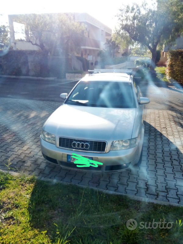 Usata Audi A4 110 CV (80 kW) 2004 Grigio Station wagon