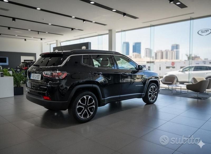 Usata Jeep Compass Limited 131 CV (96 kW) 2022 Nero SUV