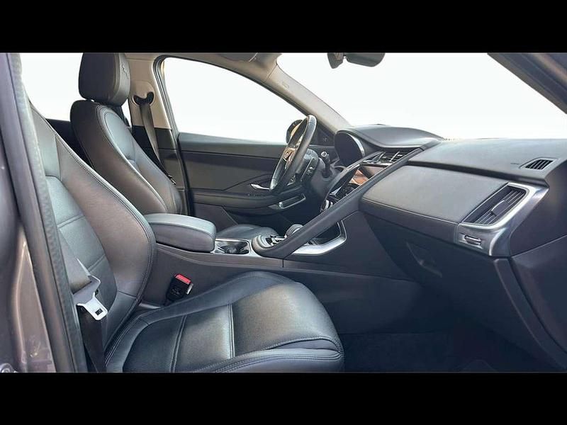 Usata Jaguar E-Pace SE 163 CV (119 kW) 2021 Grigio SUV