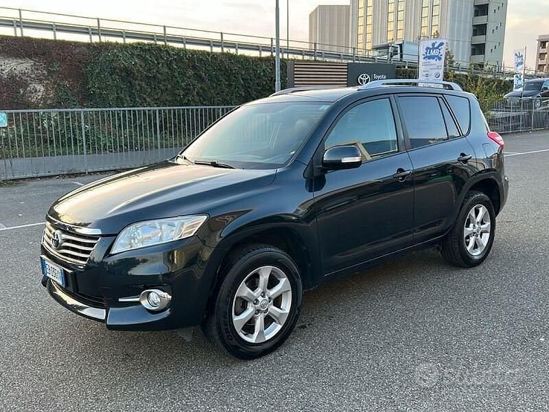 Other Usata 2010 Toyota RAV4 Tre volumi | 4600 € (Super prezzo) - Immagine 1/4