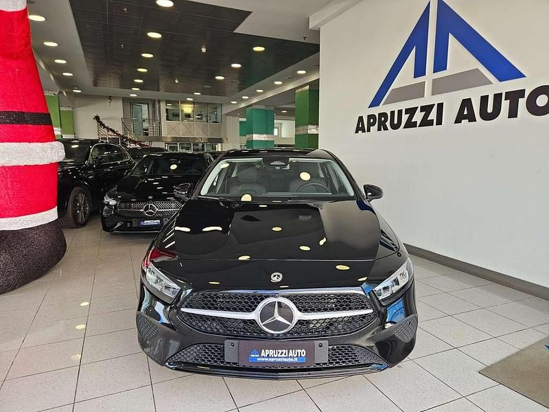 Nuova Mercedes A180 Advanced 116 CV (85 kW) 2025 Nero Berlina