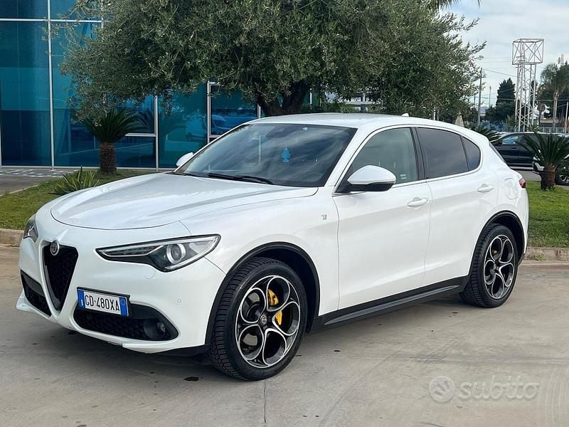Bianco Usata 2021 Alfa Romeo Stelvio Ti SUV | 29.900 € (Buon prezzo) - Immagine 1/4