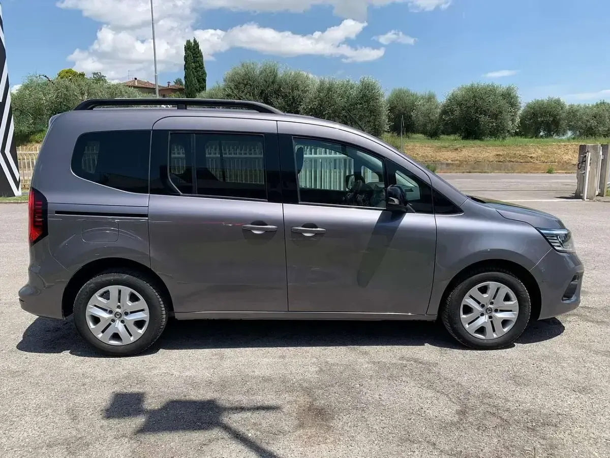 Usata Renault Kangoo Equilibre 95 CV (69 kW) 2023 Other Monovolume