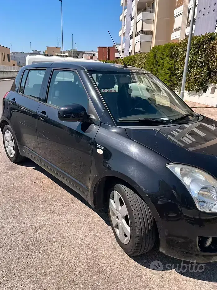 Usata Suzuki Swift 75 CV (55 kW) 2010 Nero Utilitaria