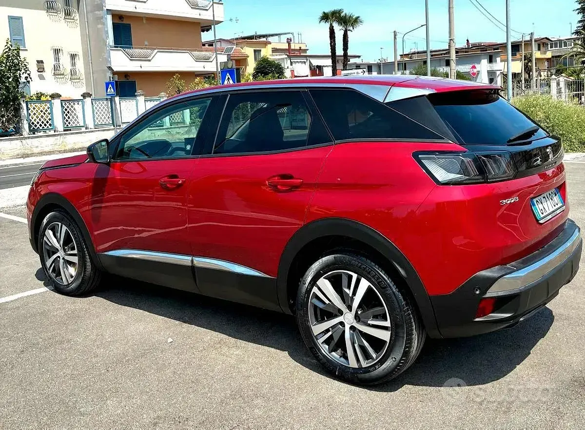 Usata Peugeot 3008 Allure 131 CV (96 kW) 2022 Rosso SUV