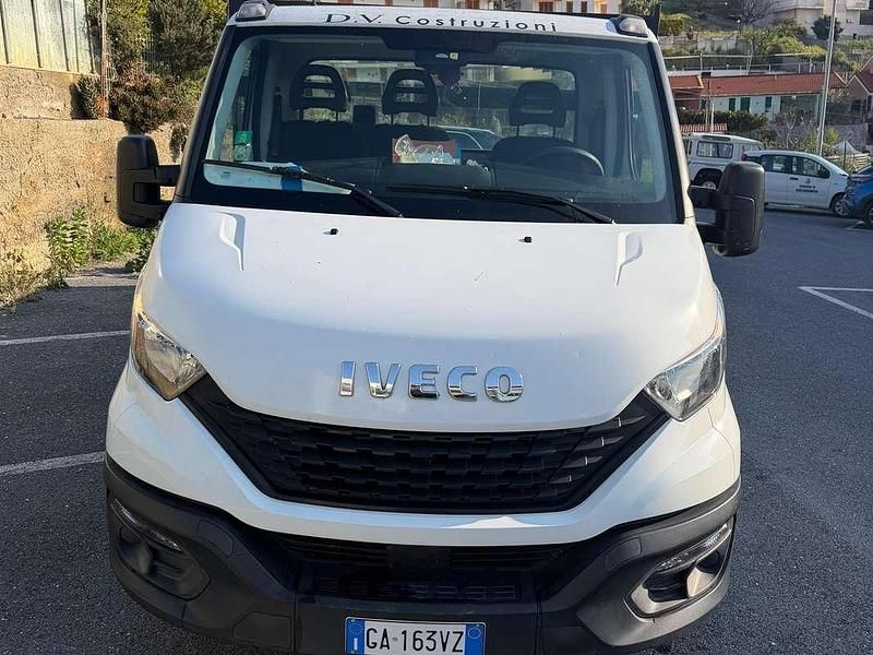 Usata Iveco Daily 140 CV (102 kW) 2020 Bianco Furgone