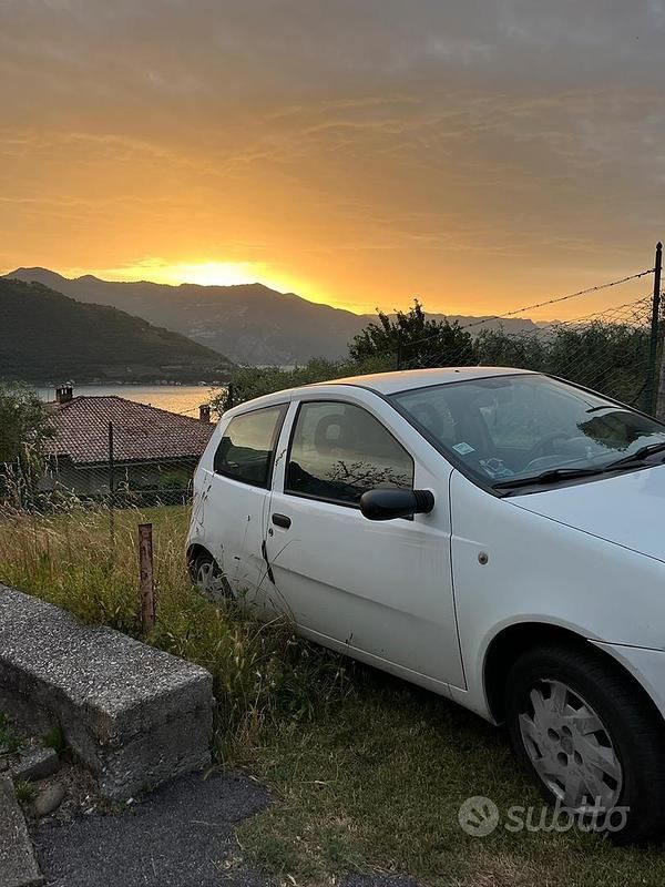 Usata Fiat Punto 2003 Bianco Utilitaria