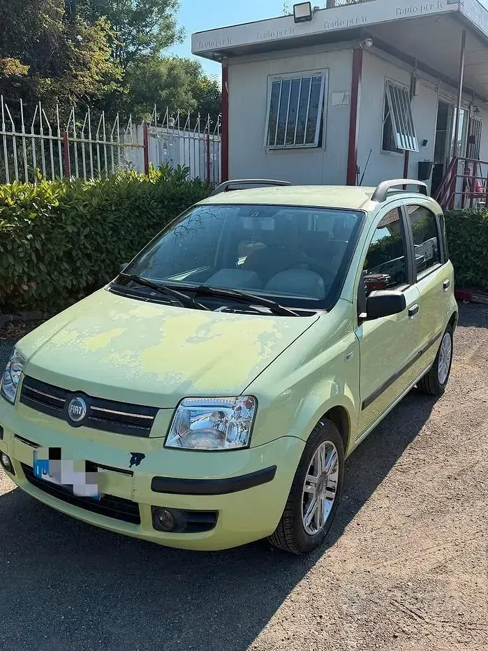 Usata Fiat Panda Emotion 75 CV (55 kW) 2006 Utilitaria