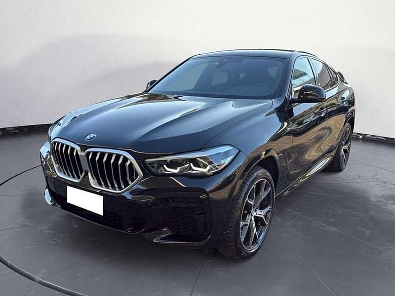 Usata BMW X6 M Sport 286 CV (210 kW) 2022 Carbon schwarz metallizzata SUV