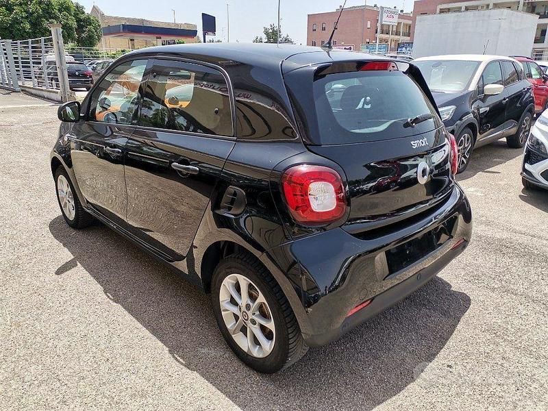 Usata Smart ForFour Passion 71 CV (52 kW) 2019 Nero Utilitaria