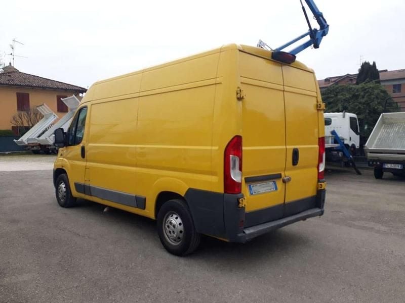 Usata Fiat Ducato 131 CV (96 kW) 2014 Giallo Furgone