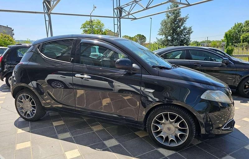 Usata Lancia Ypsilon S 95 CV (69 kW) 2011 Nero Utilitaria
