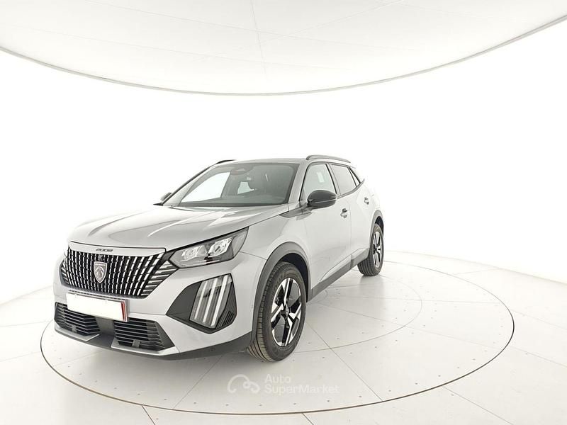 Usata Peugeot 2008 Allure 145 CV (106 kW) 2025 Argento SUV