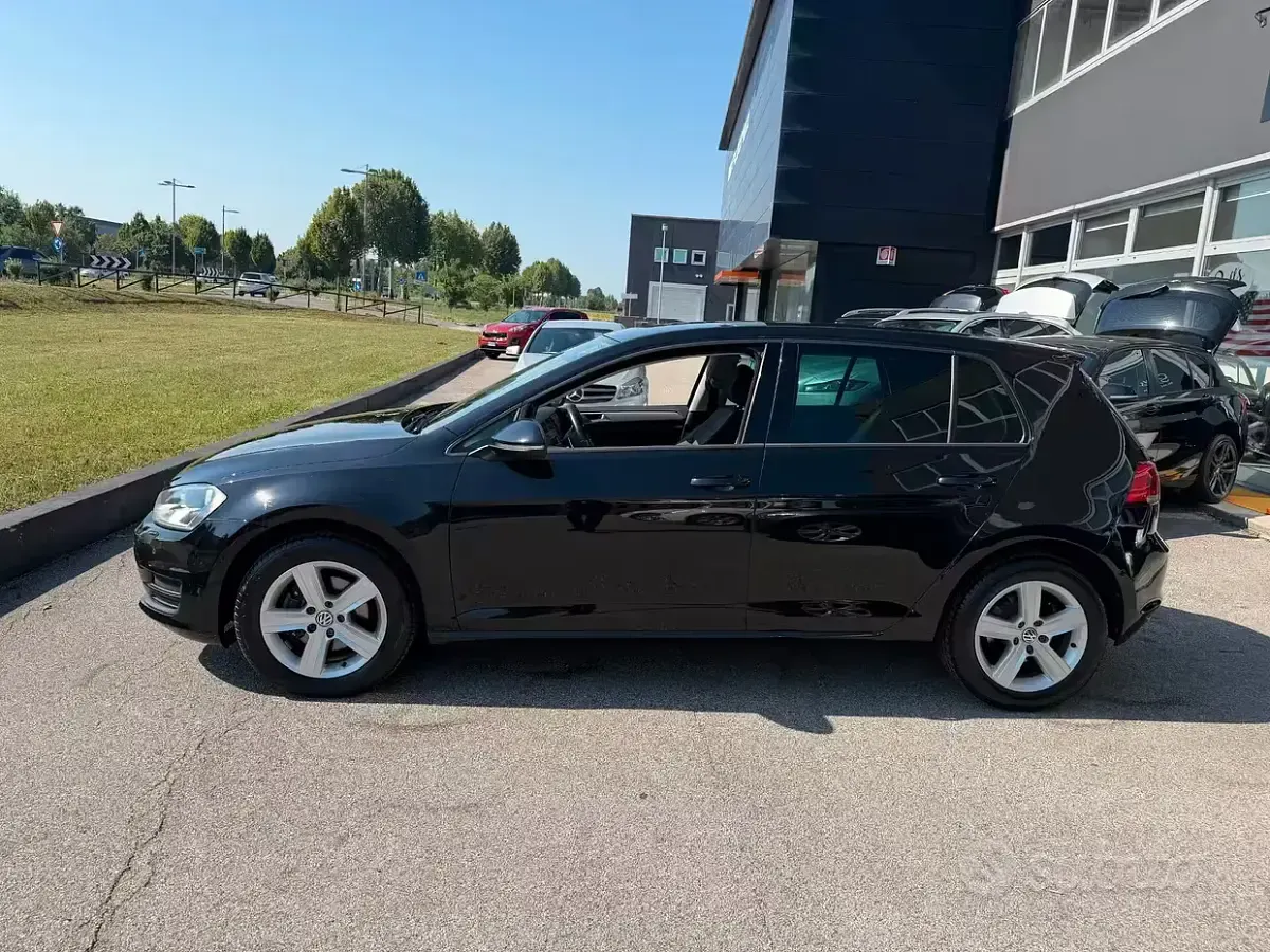 Usata VW Golf VII Comfortline 105 CV (77 kW) 2014 Nero Berlina