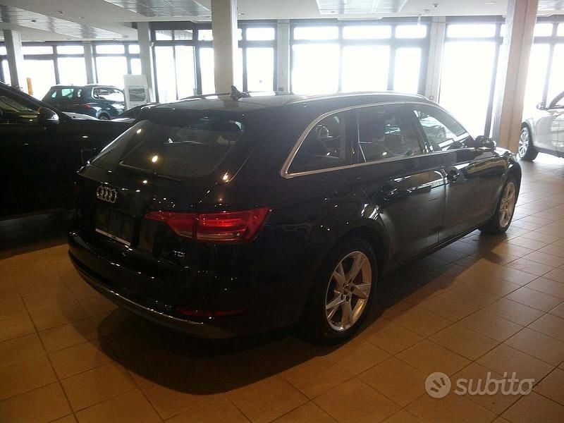 Usata Audi A4 150 CV (110 kW) 2016 Nero Station wagon