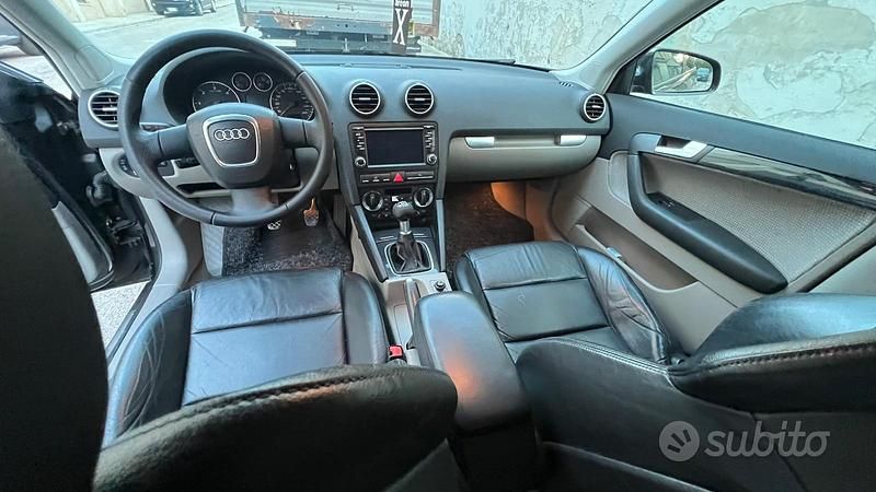 Begagnad Audi A3 2009 Svart Halvkombi
