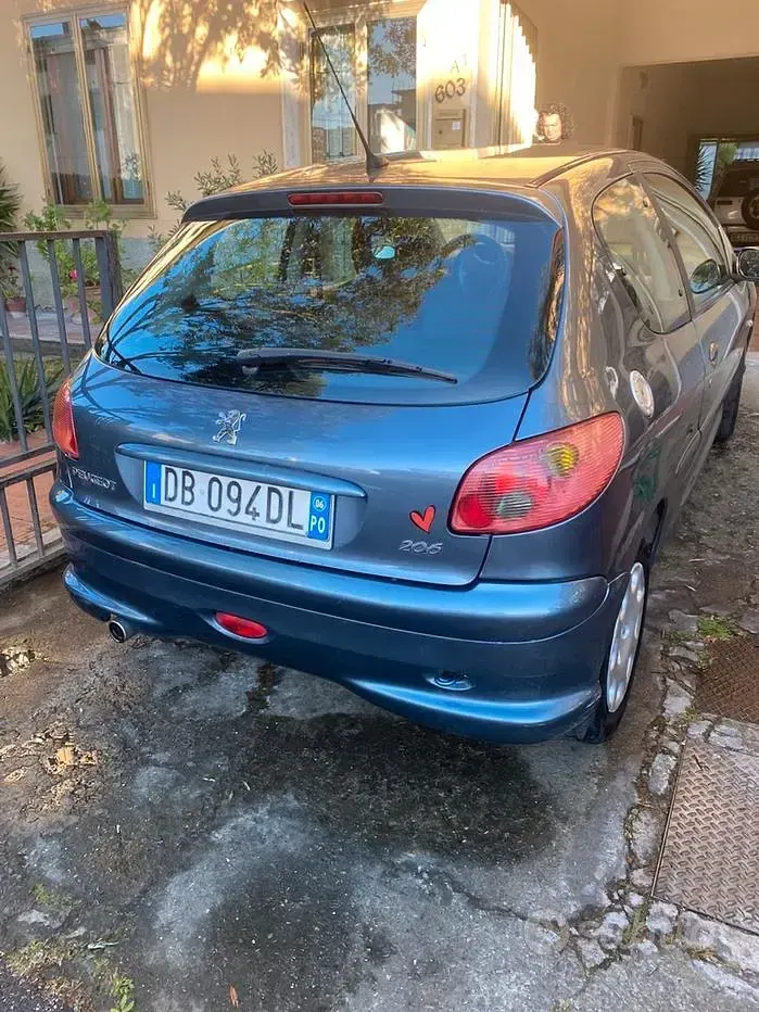 Usata Peugeot 206 88 CV (64 kW) 2006 Grigio Utilitaria