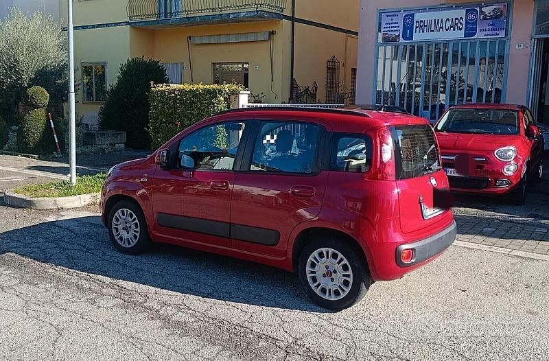 Usata Fiat Panda Lounge 69 CV (50 kW) 2015 Rosso Berlina