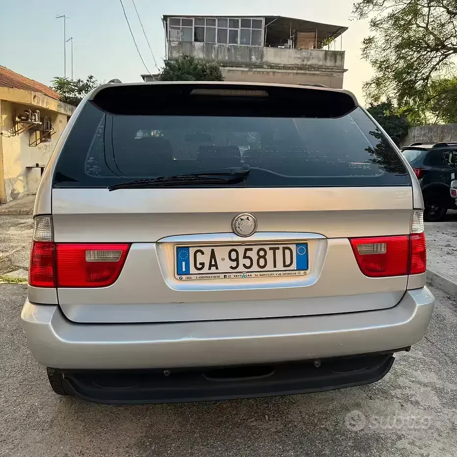 Usata BMW X5 Comfort Edition 218 CV (160 kW) 2005 Grigio SUV