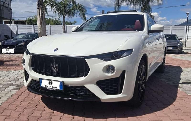 Usata Maserati Levante 275 CV (202 kW) 2019 Bianco SUV
