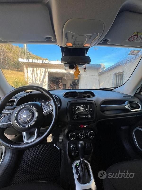 Gebraucht Jeep Renegade 140 PS (102 kW) 2017 Weiß SUV