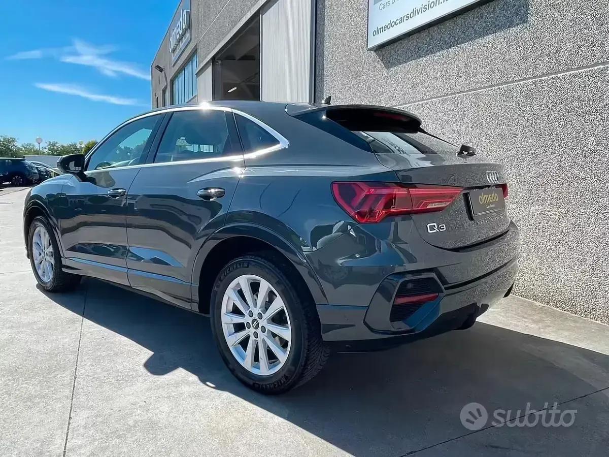 Usata Audi Q3 Business Plus 150 CV (110 kW) 2022 Grigio SUV