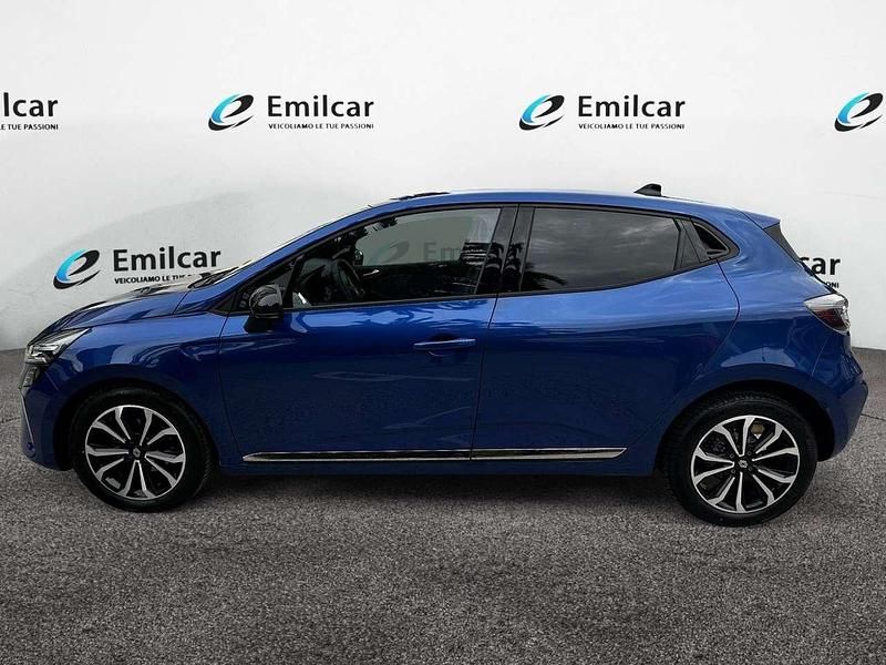 Usata Renault Clio V Techno 91 CV (66 kW) 2025 Blu iron Berlina