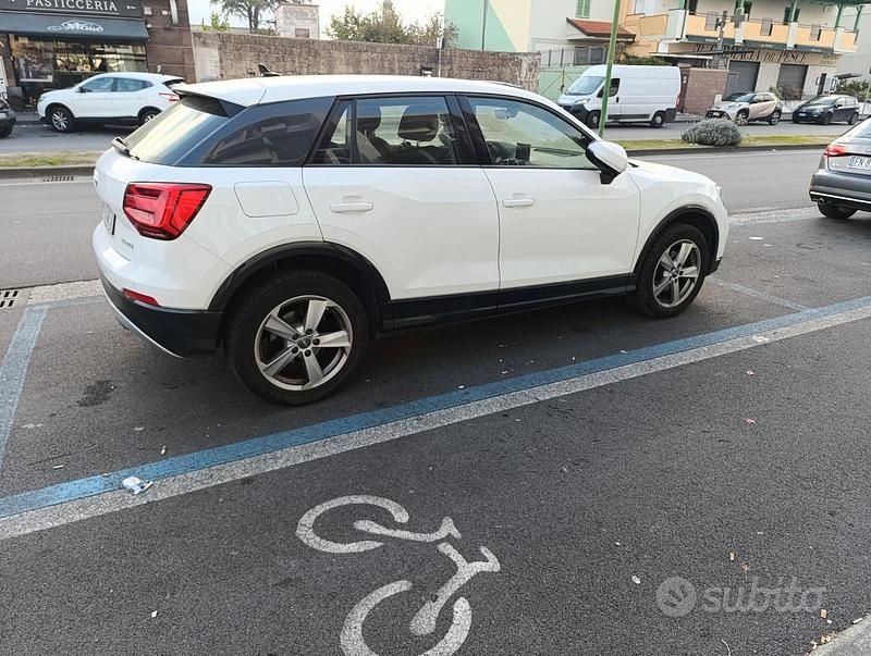 Usata Audi Q2 Admired 116 CV (85 kW) 2019 Bianco SUV