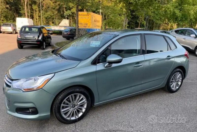 Verde Usata 2011 Citroën C4 Attraction Tre volumi | 3500 € (Buon prezzo) - Immagine 1/4