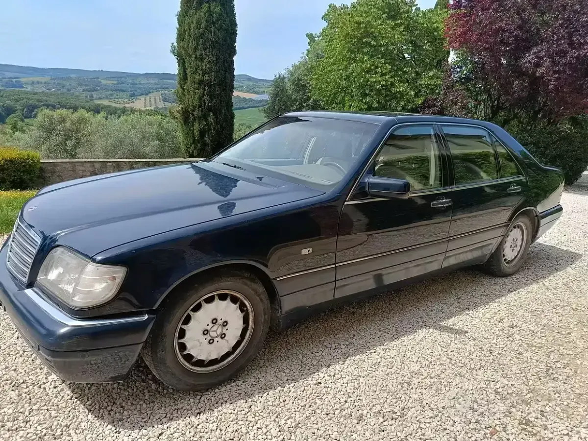Usata Mercedes 500 320 CV (235 kW) 1994 Blu Berlina