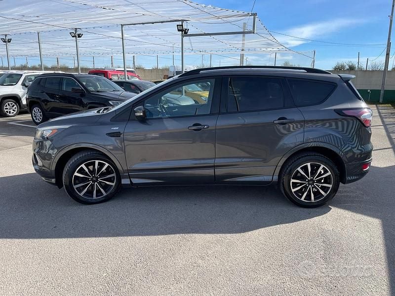 Usata Ford Kuga ST 150 CV (110 kW) 2017 Grigio SUV
