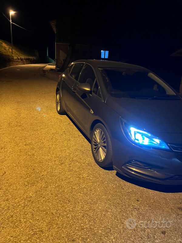 Usata Opel Astra 136 CV (100 kW) 2017 Berlina