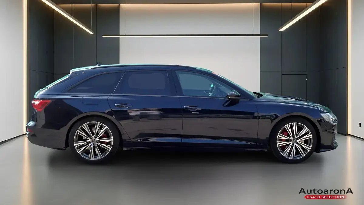 Usata Audi A6 S-line plus 367 CV (269 kW) 2022 Blu/azzurro Station wagon