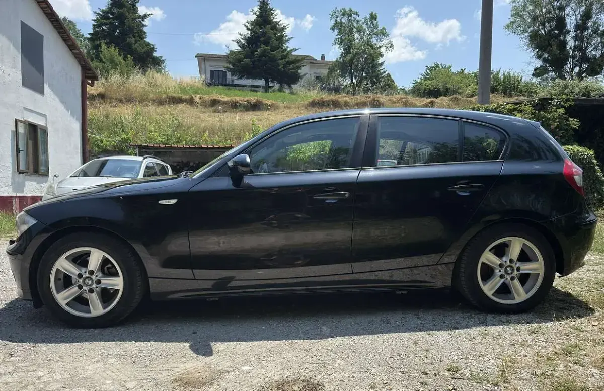 Usata BMW 118 122 CV (89 kW) 2005 Utilitaria