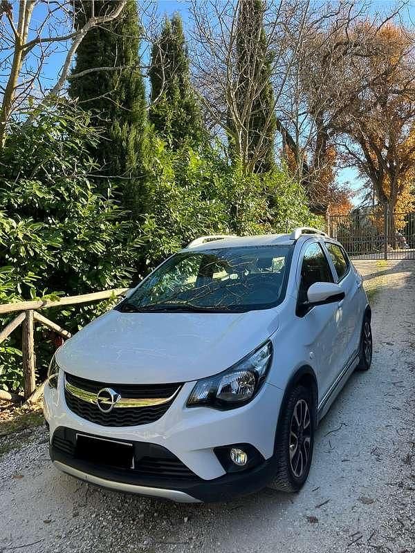 Usata Opel Karl Rocks 73 CV (53 kW) 2018 Bianco Utilitaria