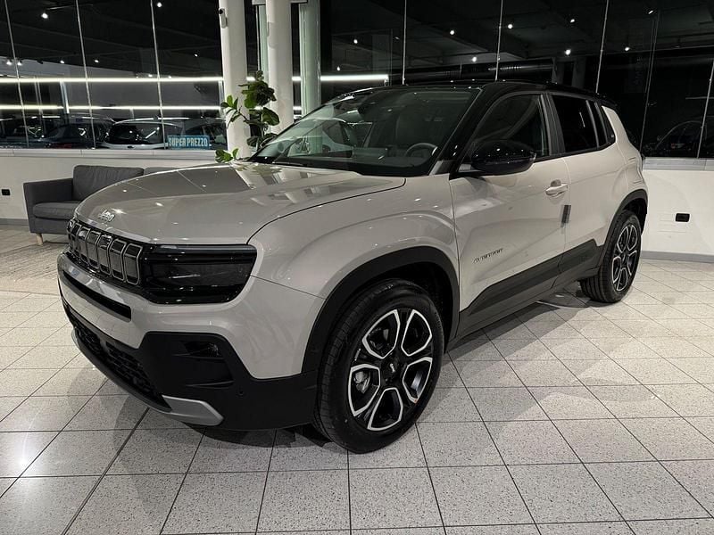 Nieuw Jeep Avenger Summit 110 PK (80 kW) 2025 Grijs SUV