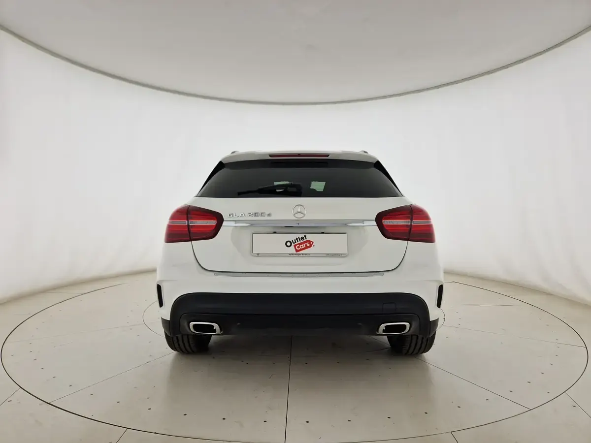 Usata Mercedes GLA200 Edition 136 CV (100 kW) 2019 Grigio SUV