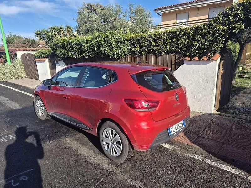 Usata Renault Clio IV Zen 90 CV (66 kW) 2017 Berlina