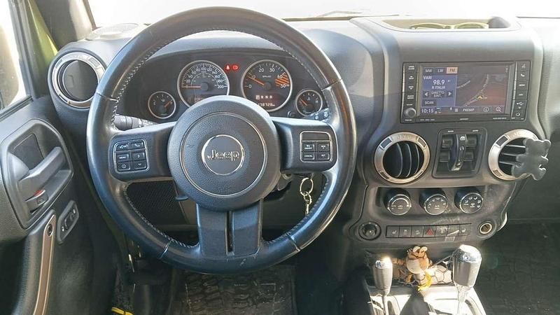 Usata Jeep Wrangler Unlimited 200 CV (147 kW) 2016 Verde SUV