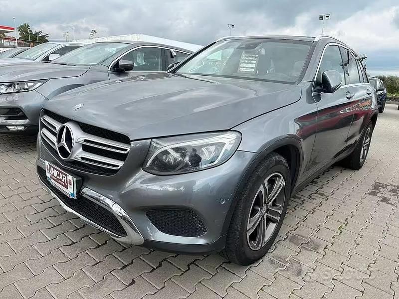 Usata Mercedes GLC250 204 CV (150 kW) 2016 Nessuno(met.) SUV