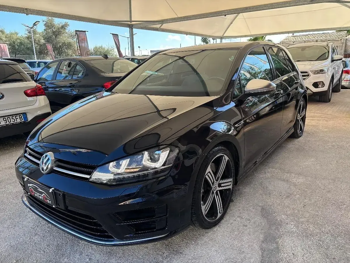 Usata VW Golf VII R 300 CV (220 kW) 2016 Nero Utilitaria