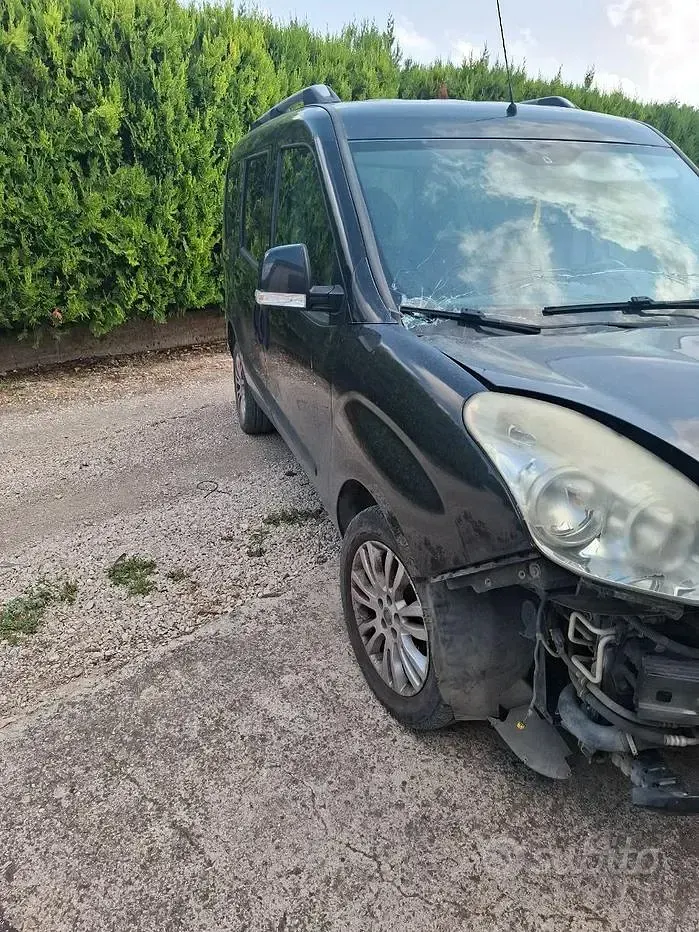 Usata Fiat Doblò 120 CV (88 kW) 2010 Monovolume