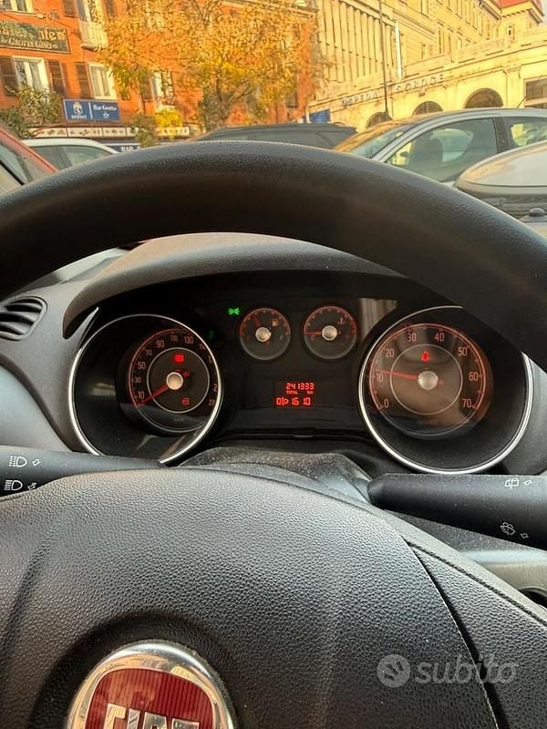 Usata Fiat Punto Evo Active 2009 Blu Utilitaria