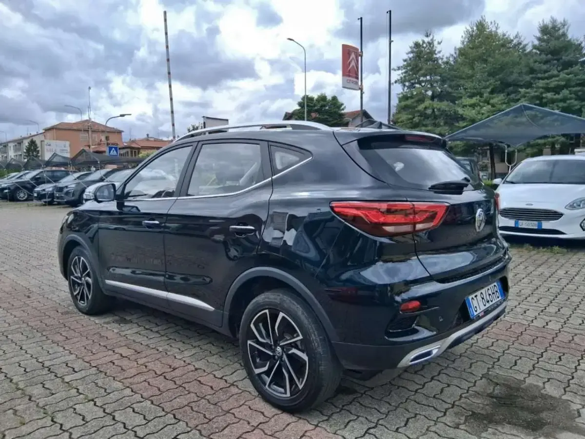 Usata MG ZS Luxury 106 CV (77 kW) 2024 Nero SUV