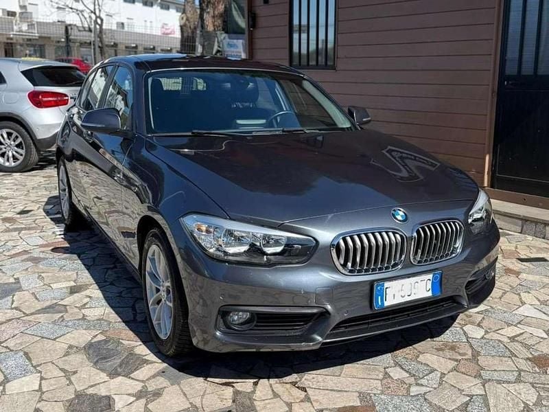 Usata BMW 114 95 CV (69 kW) 2019 Grigio Utilitaria